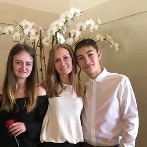 Meet your Posher, Dana